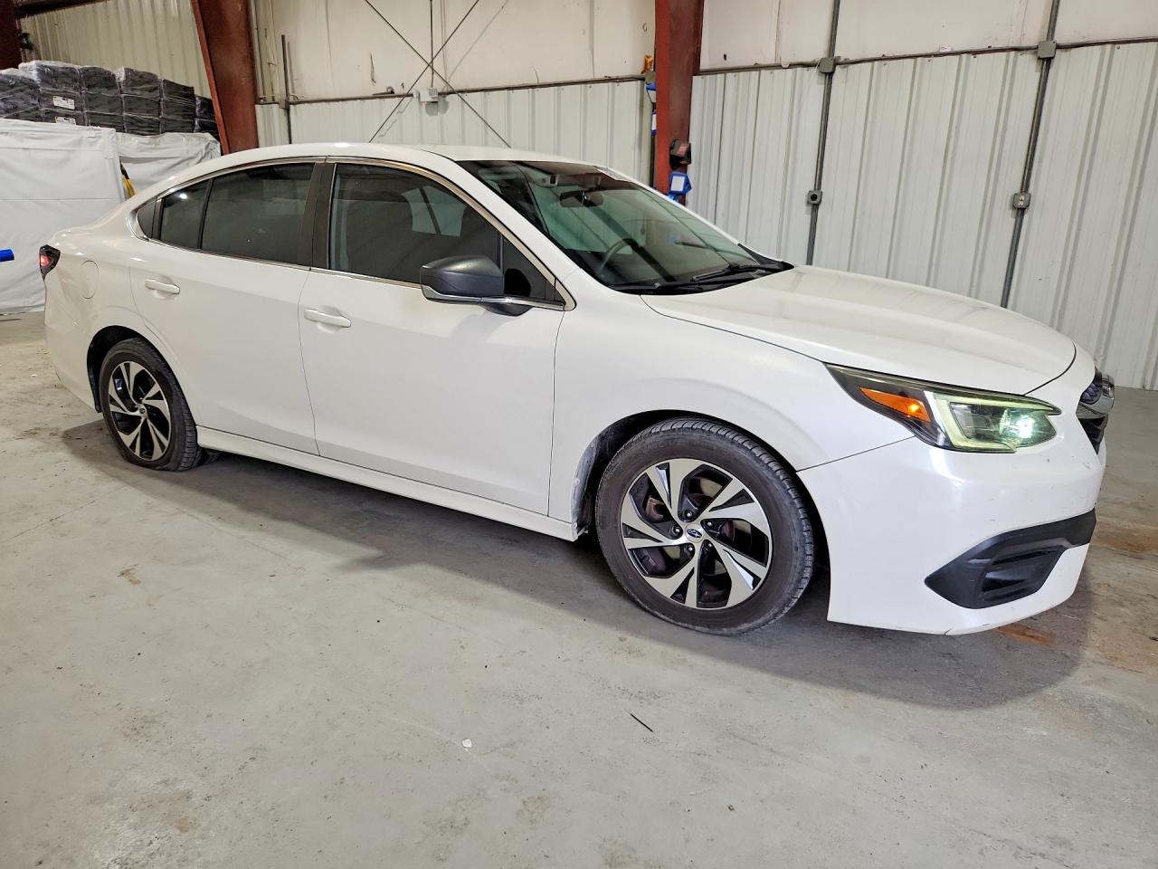2022 Subaru Legacy White vin: 4S3BWAB65N3008129