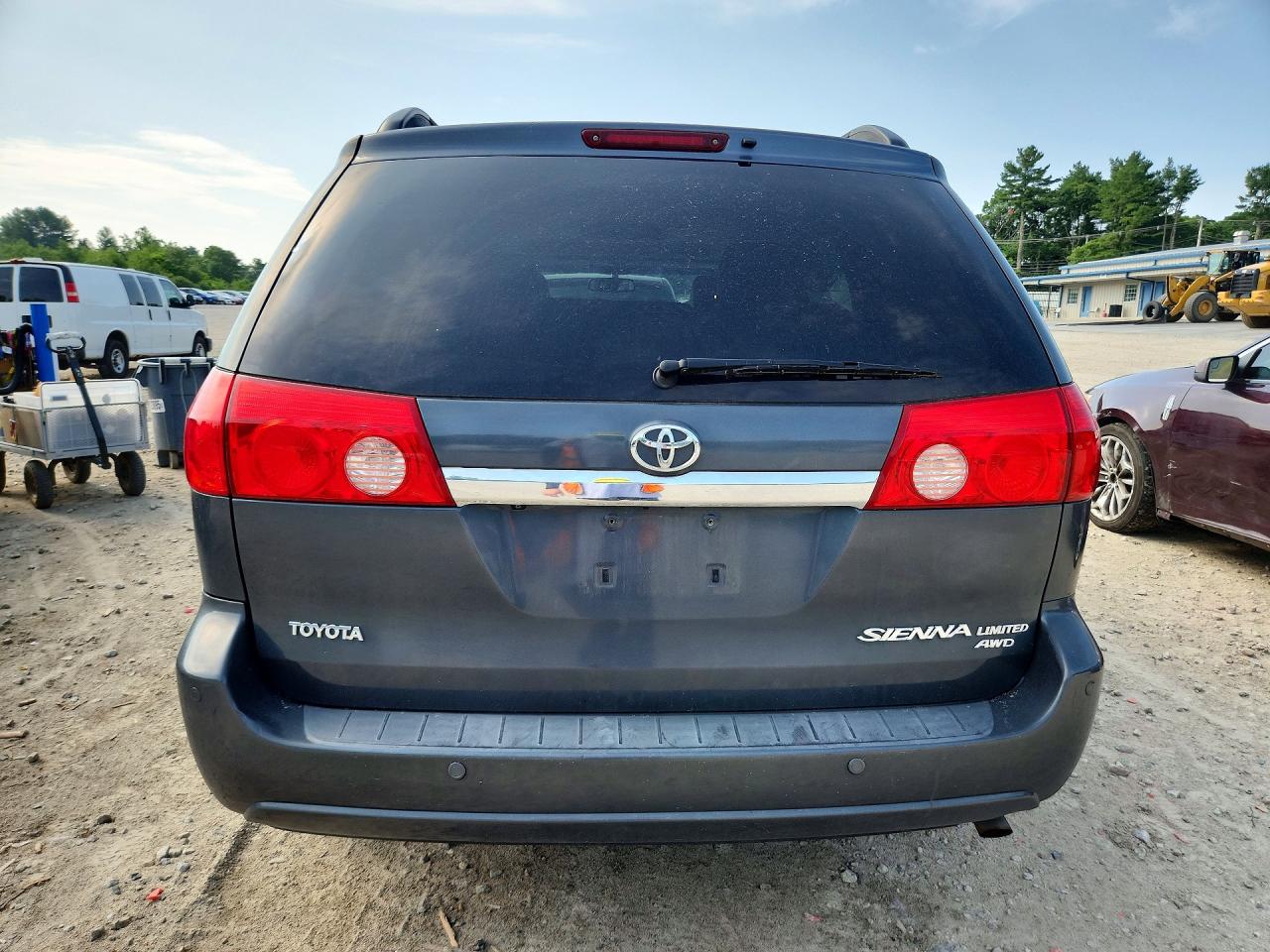 2010 Toyota Sienna Xle Limited Gray vin: 5TDDK4CC0AS032602
