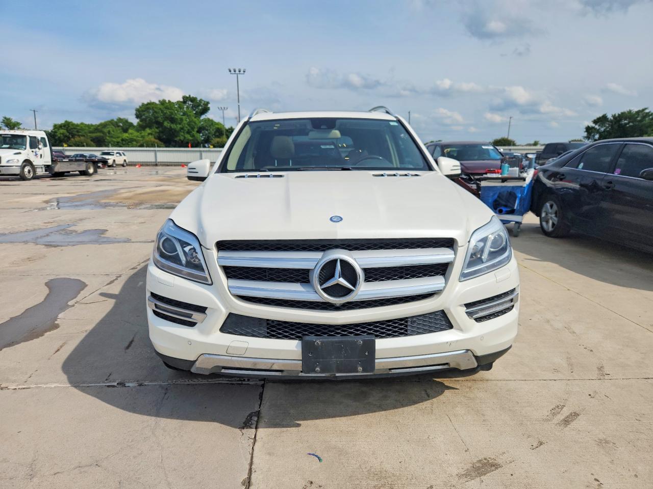 2015 Mercedes-benz Gl 450 4matic White vin: 4JGDF6EE3FA495770