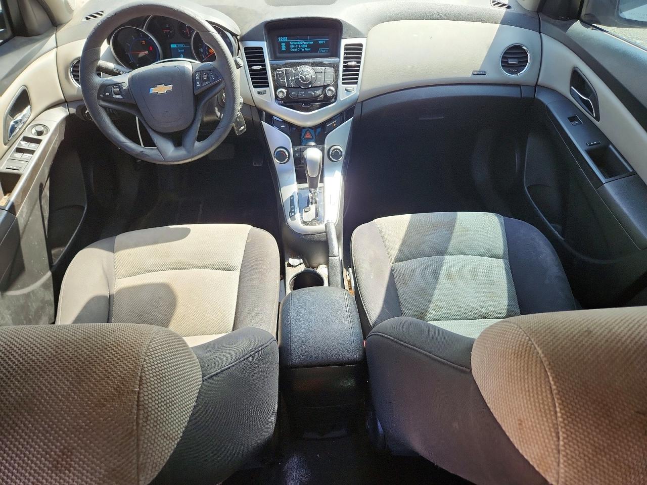 2015 Chevrolet Cruze Ls Серебряный vin: 1G1PA5SH7F7157321