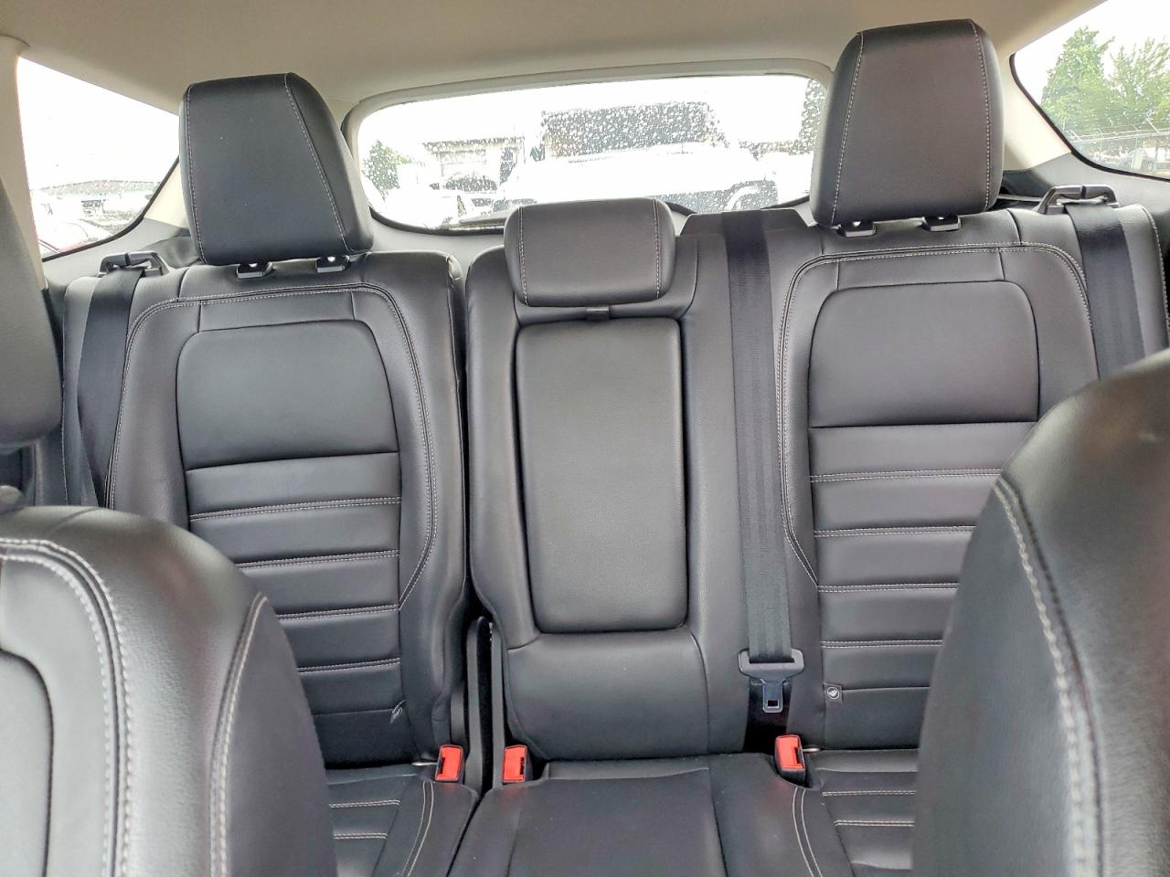 2017 Ford Escape Titanium White vin: 1FMCU9J90HUB61922