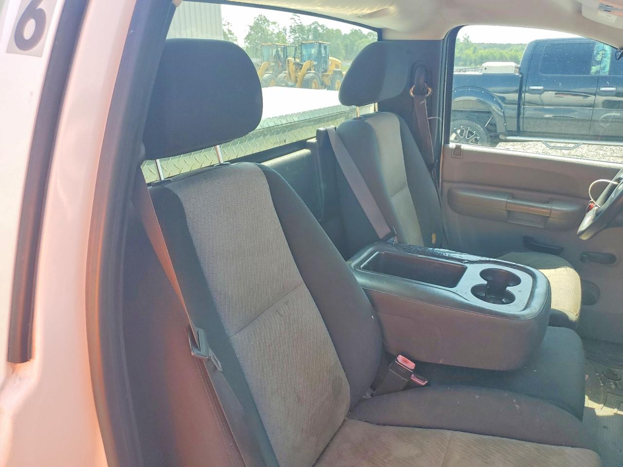 2008 Chevrolet Silverado C1500 White vin: 1GCEC14X28Z153920