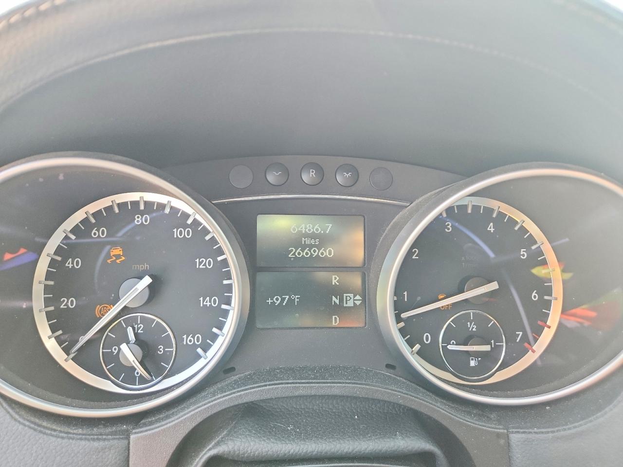 2012 Mercedes-benz Gl 450 4matic White vin: 4JGBF7BE8CA785676