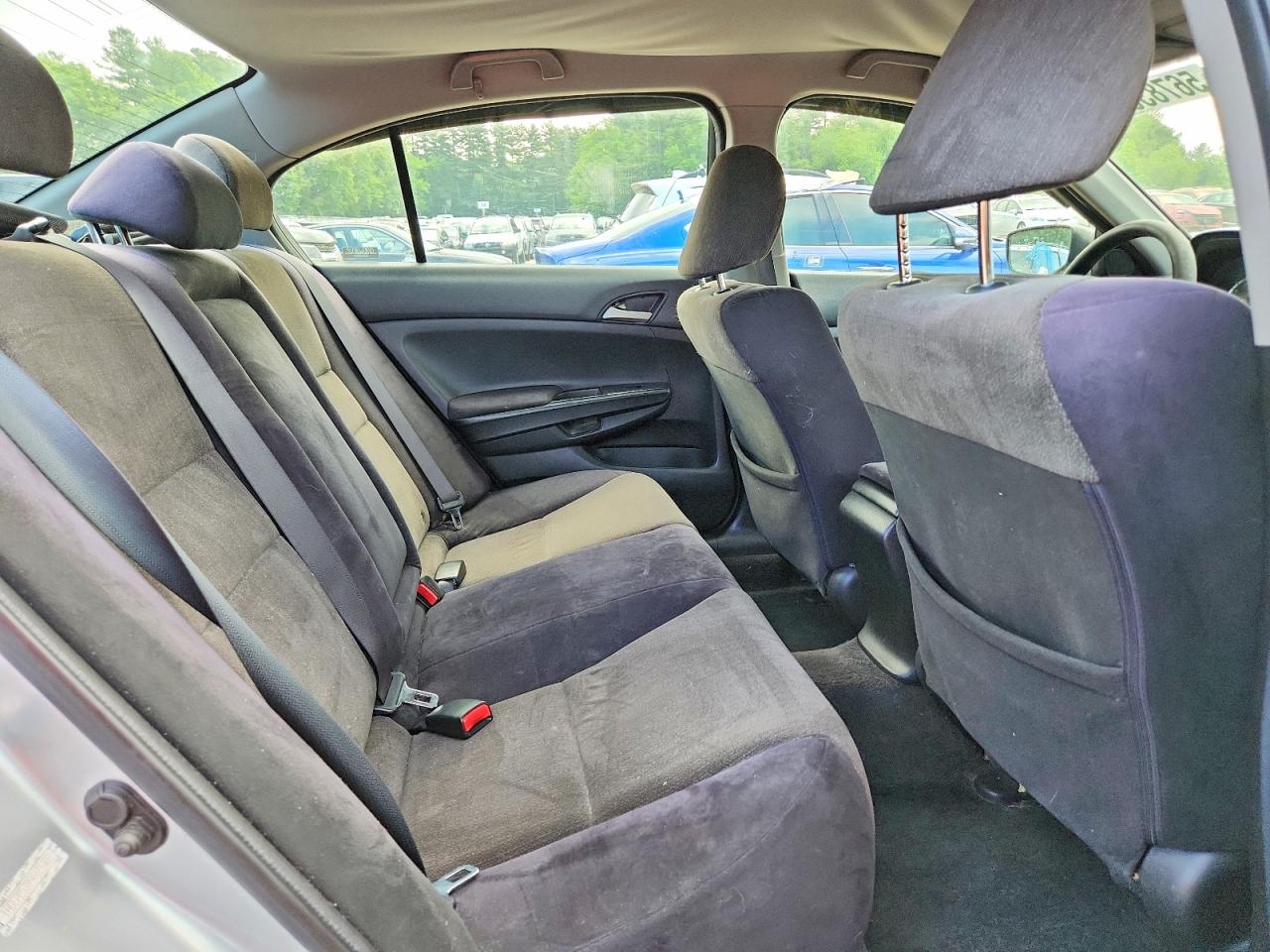 2009 Honda Accord Lx Silver vin: 1HGCP25399A121822