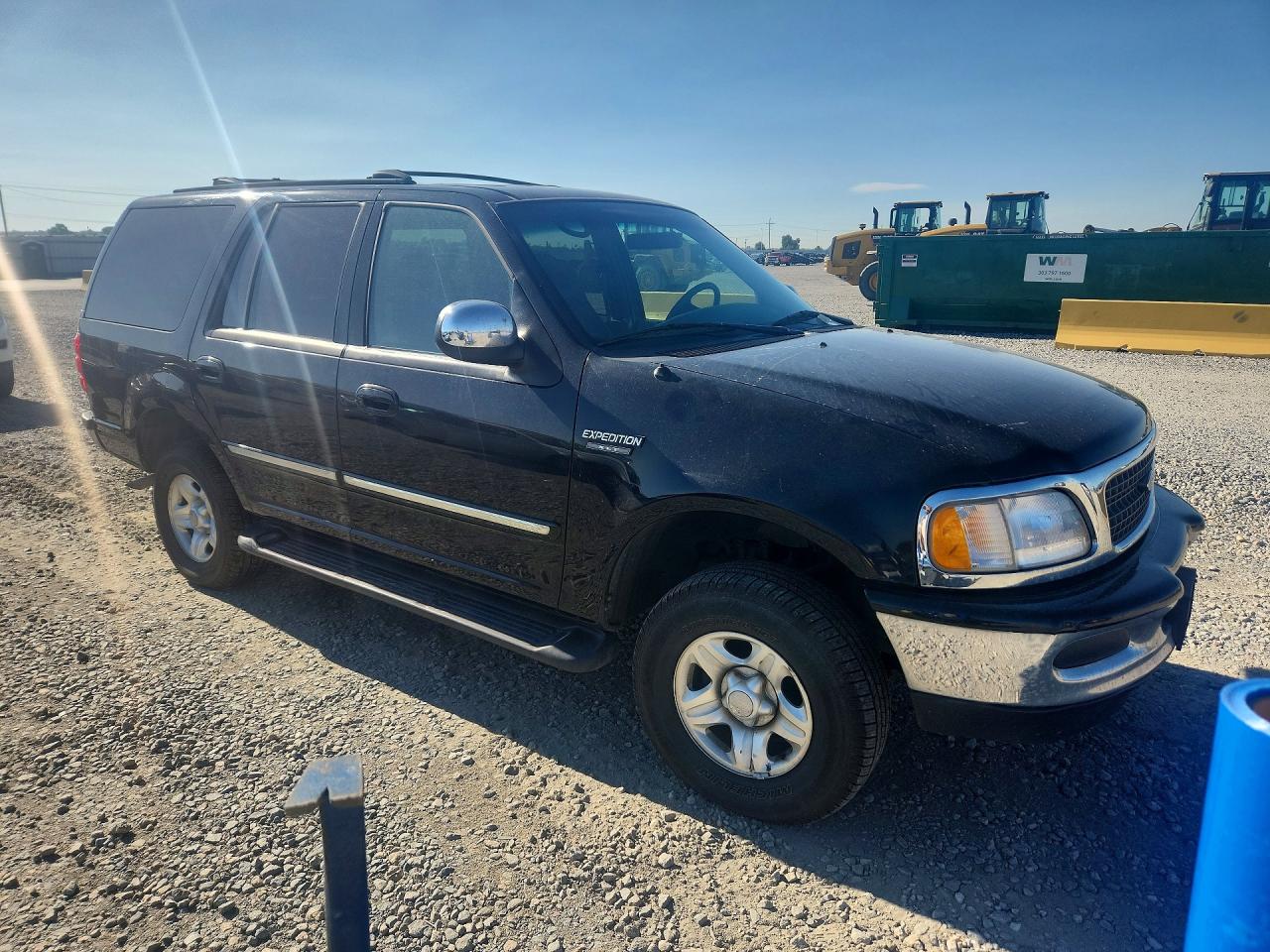 1998 Ford Expedition Black vin: 1FMRU18W7WLC10091