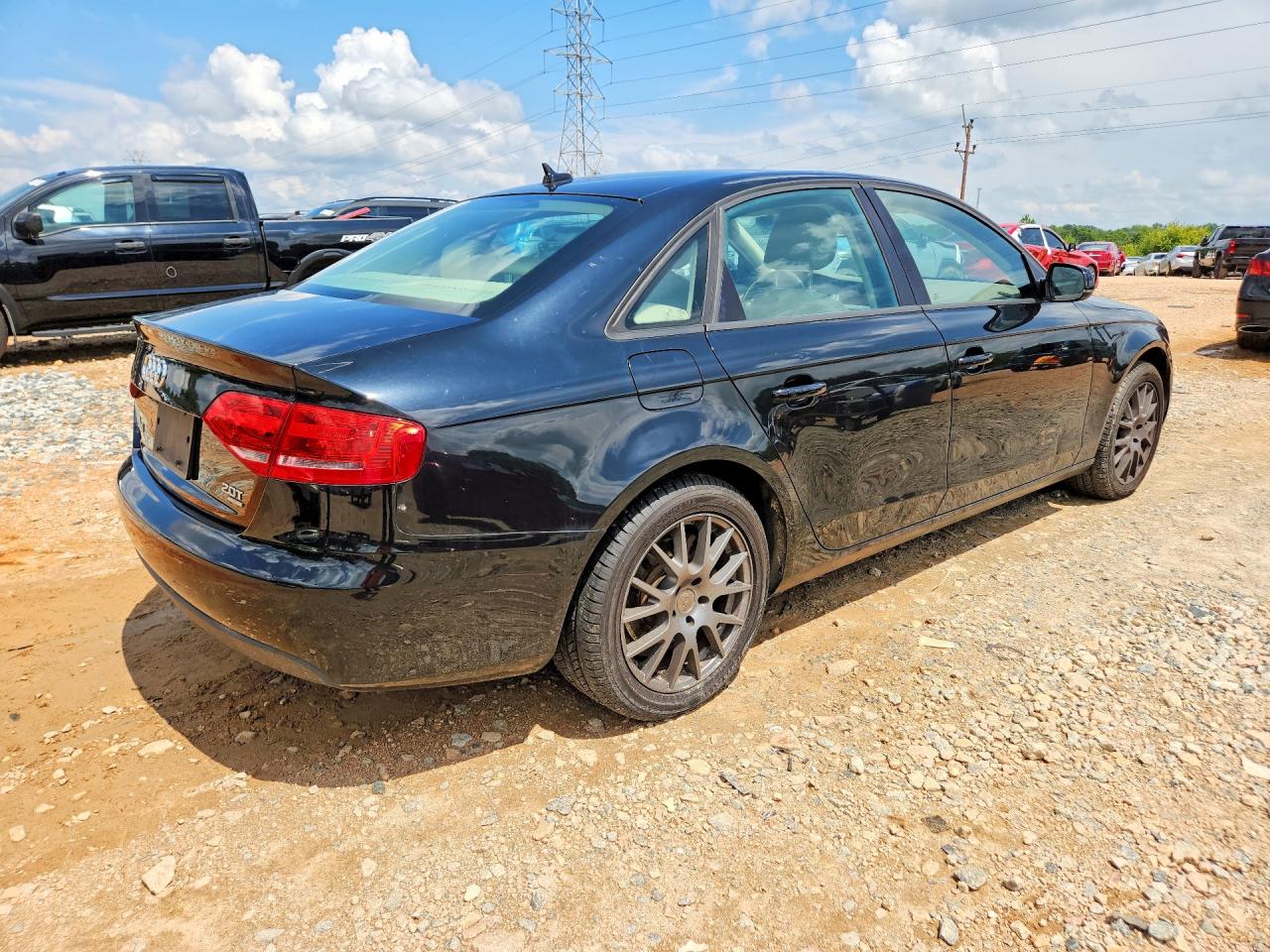2012 Audi A4 Premium Черный vin: WAUBFAFLXCN005872