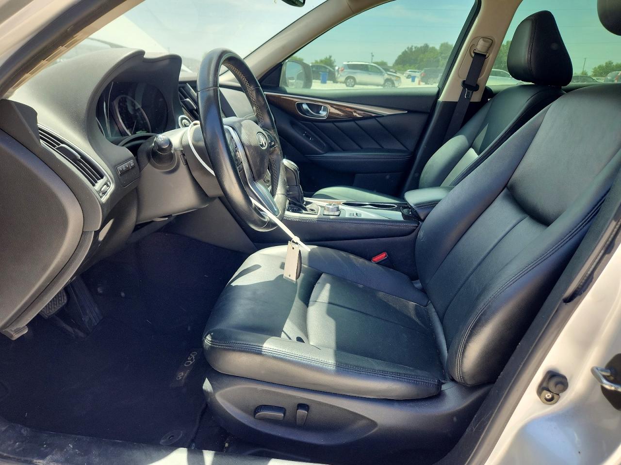 2018 Infiniti Q50 3.0t Luxe Silver vin: JN1EV7AR9JM438929