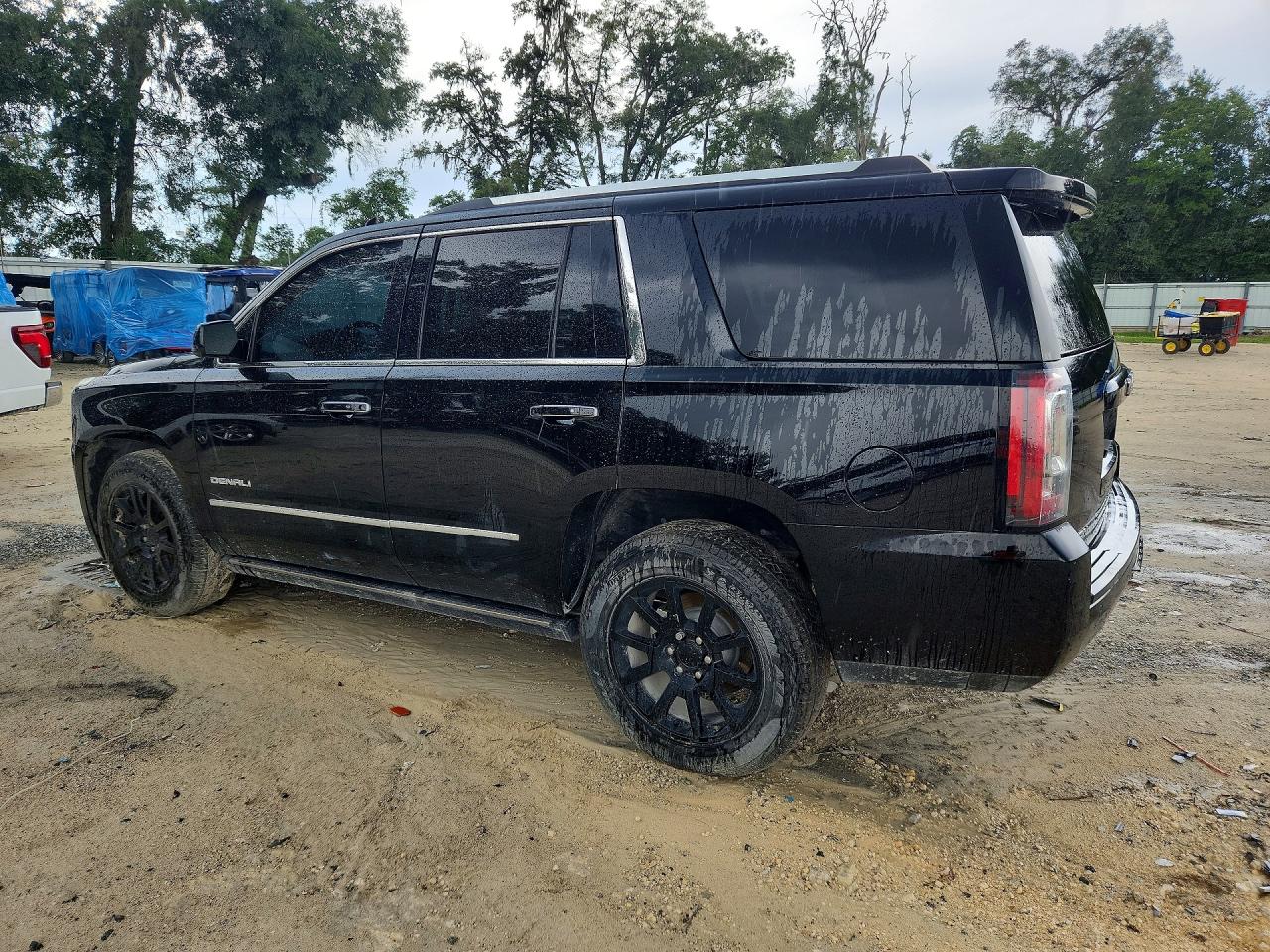 2015 Gmc Yukon Denali Black vin: 1GKS2CKJ1FR726565