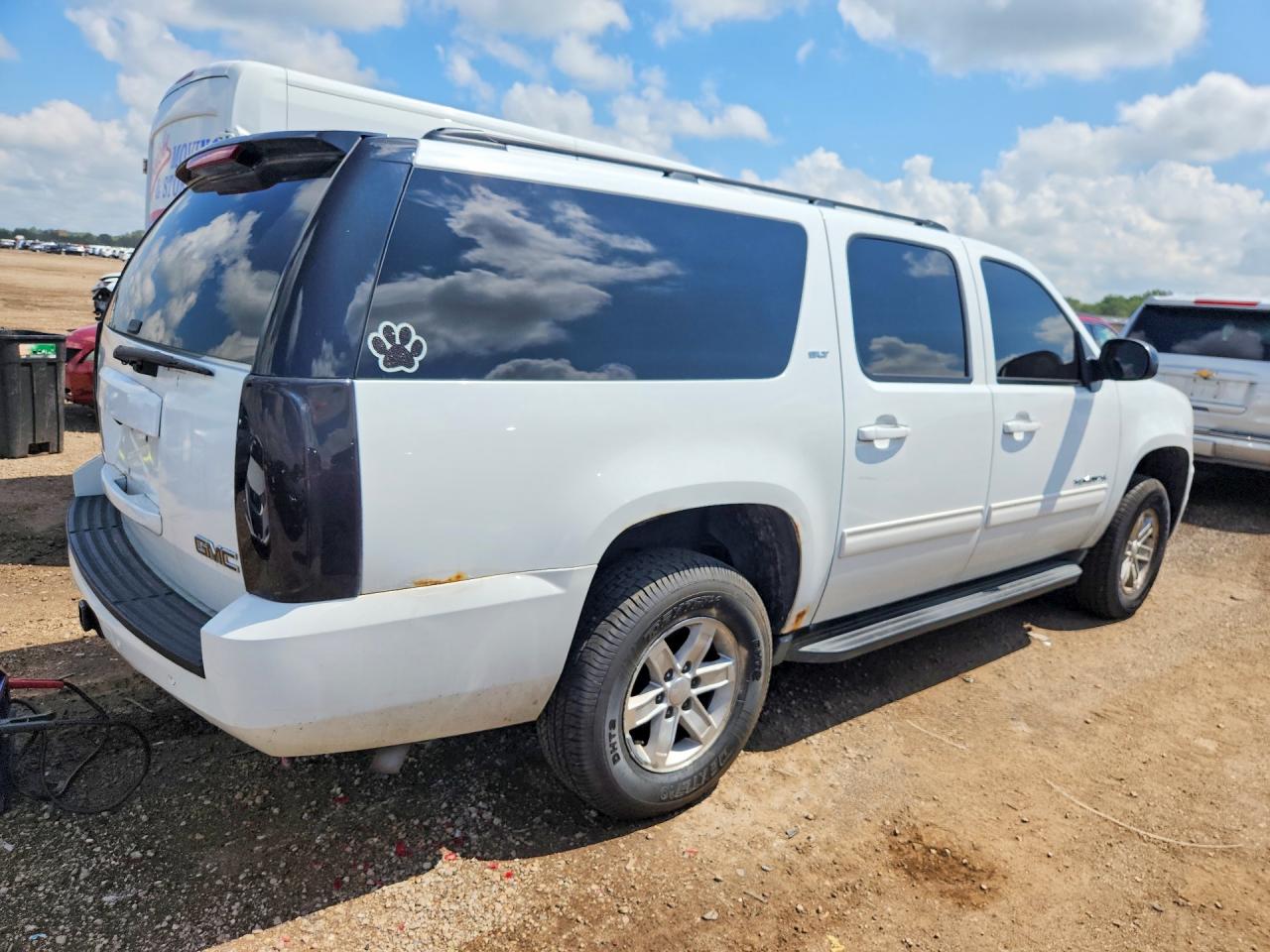 2011 Gmc Yukon Xl K1500 Slt Белый vin: 1GKS2KE30BR196638
