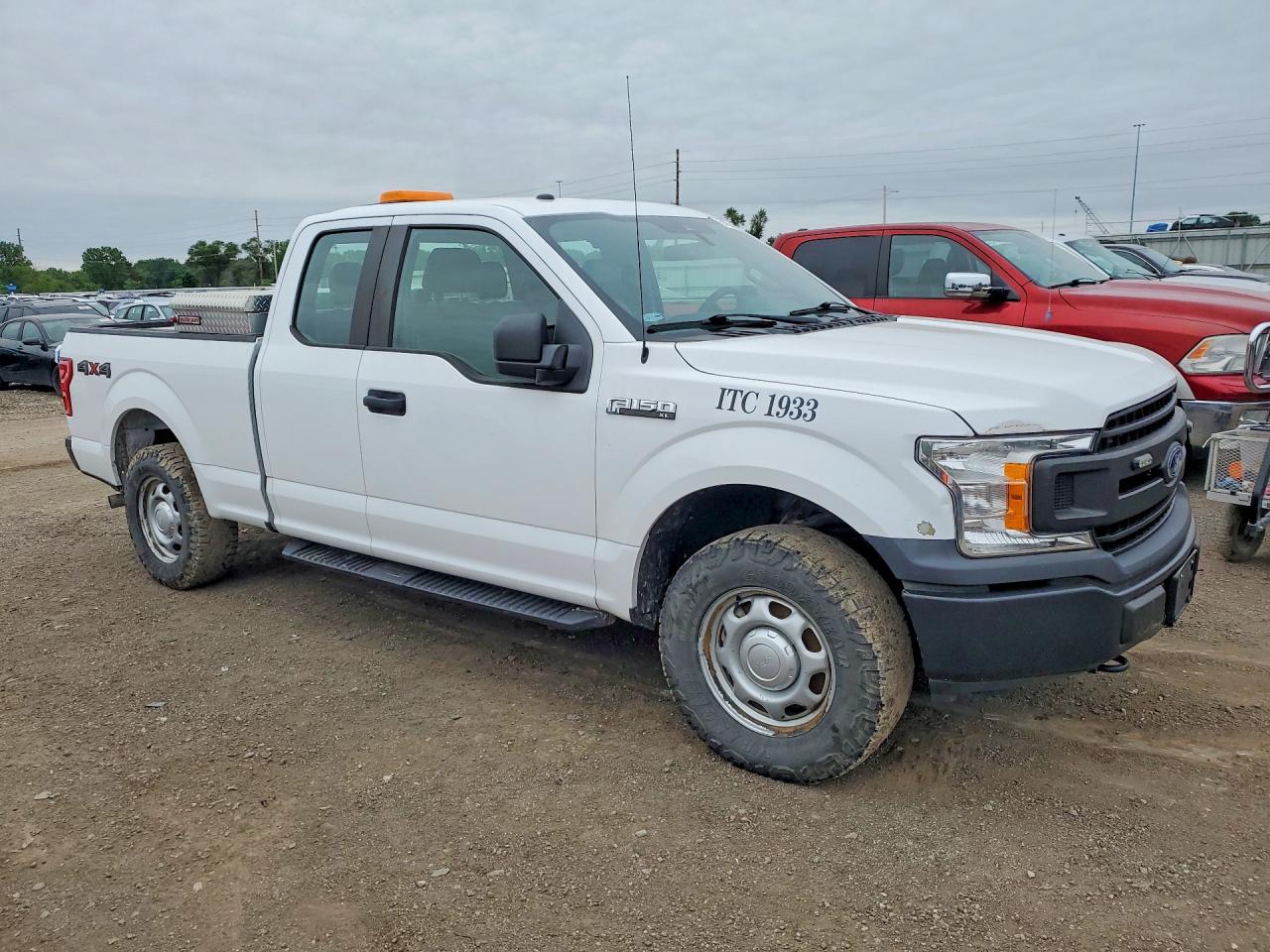 2019 Ford F150 Super Cab White vin: 1FTFX1E50KKD84515