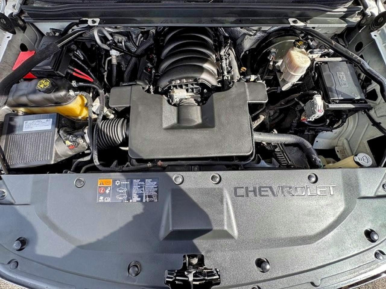 2015 Chevrolet Suburban C1500 Lt White vin: 1GNSCJKC8FR505342
