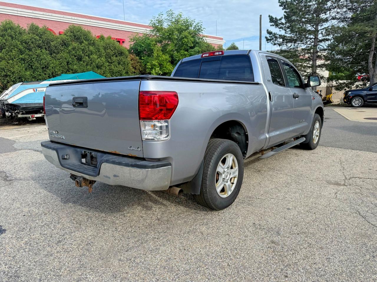 2010 Toyota Tundra Double Cab Sr5 Silver vin: 5TFUY5F16AX134429