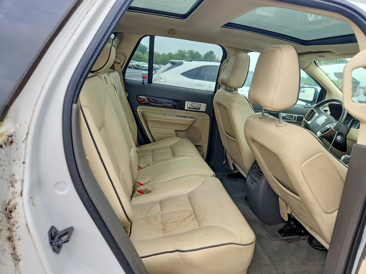 2010 Lincoln Mkx White vin: 2LMDJ8JC5ABJ23413