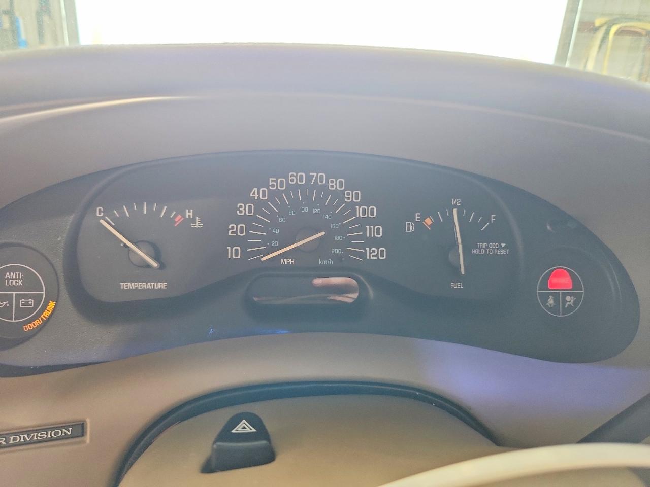 2002 Buick Century Custom Beige vin: 2G4WS52JX21199083