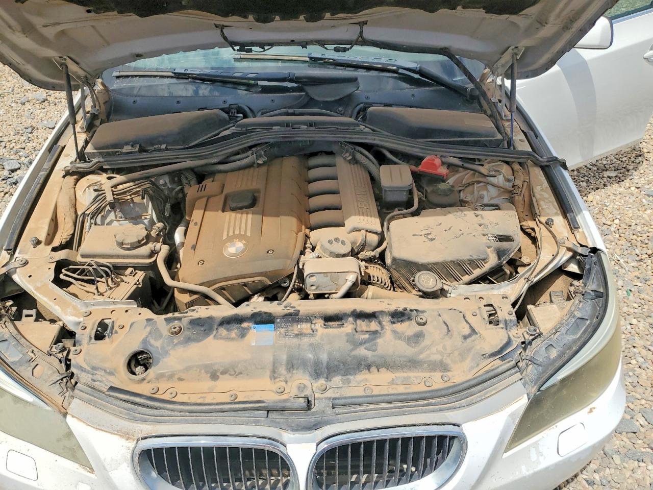 2008 Bmw 528 I White vin: WBANU53548C113410