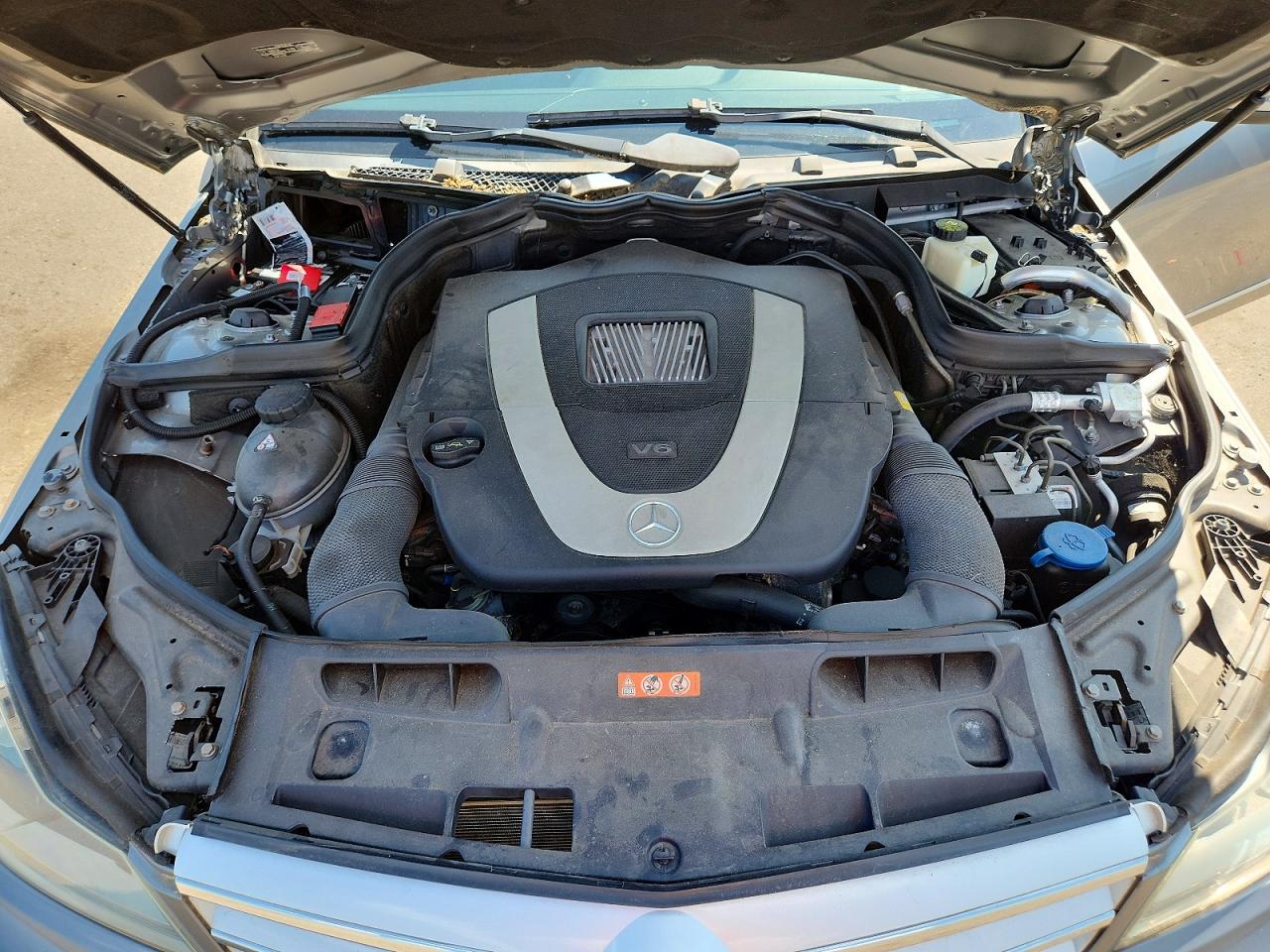 2012 Mercedes-benz C 300 4matic Silver vin: WDDGF8BB9CR196732