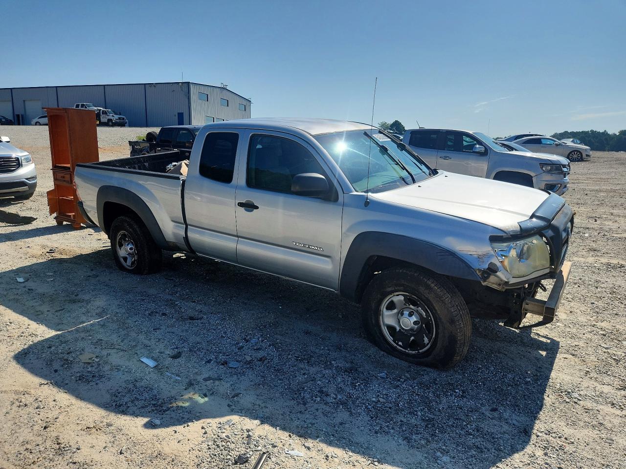 2006 Toyota Tacoma Base Silver vin: 5TEUX42N26Z209682
