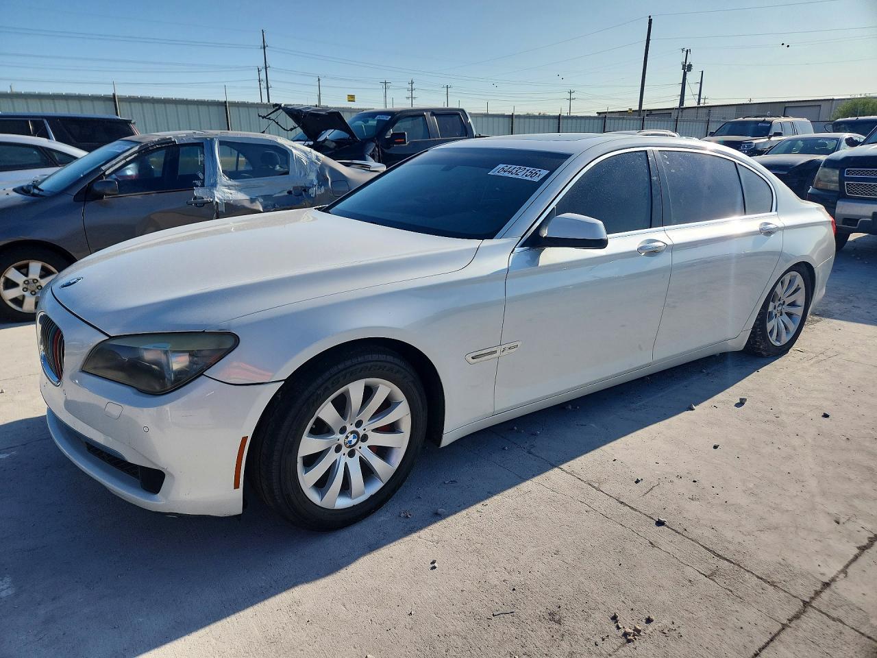 2010 Bmw 750 Li Xdrive Белый vin: WBAKC8C5XAC430847
