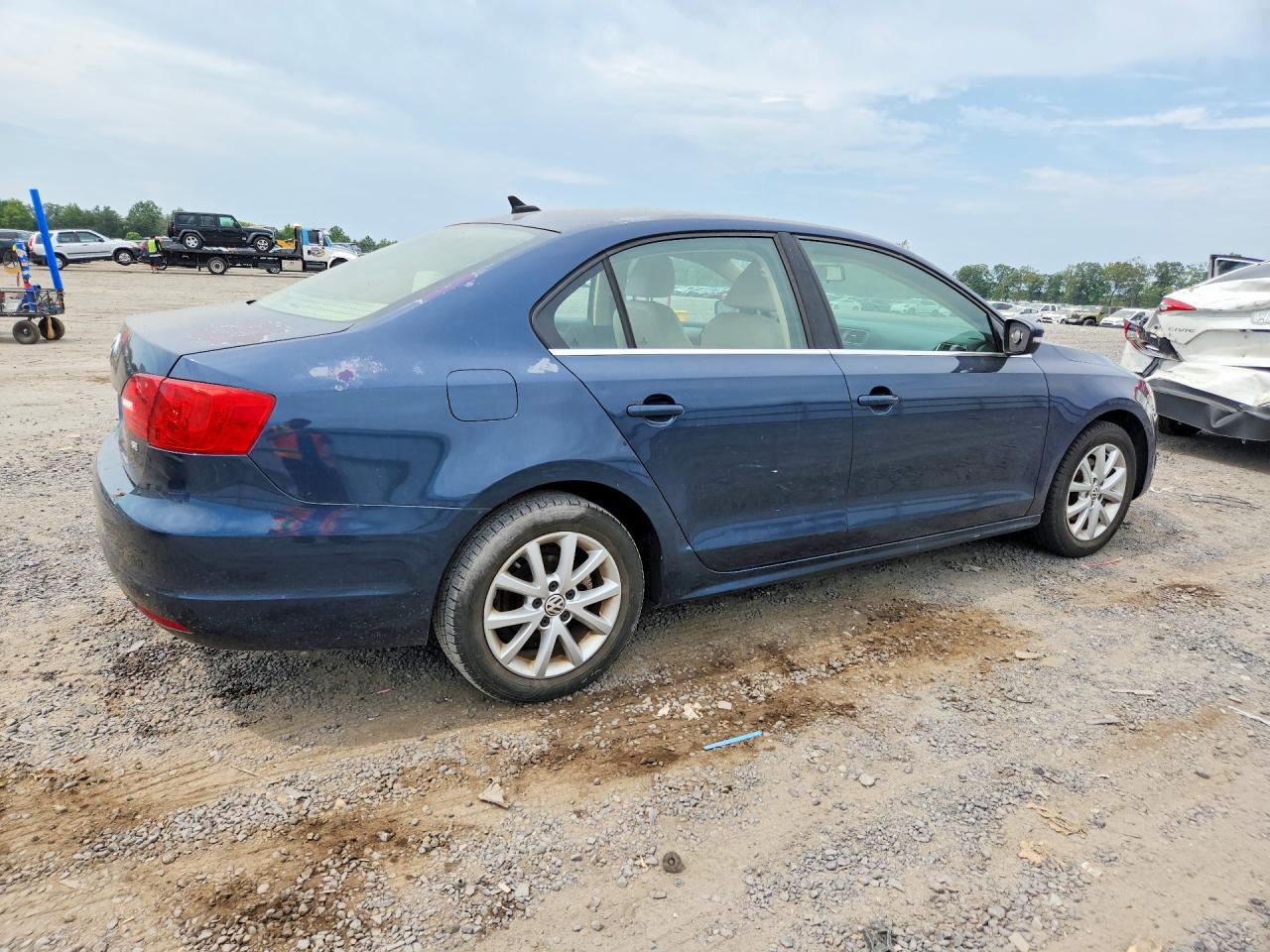2014 Volkswagen Jetta Se Синий vin: 3VWD17AJ8EM444145
