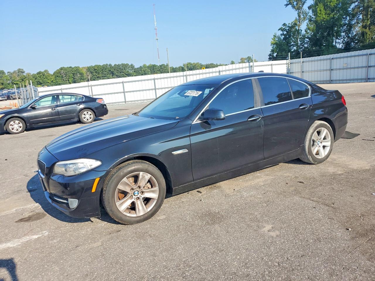 2013 Bmw 528 Xi Черный vin: WBAXH5C59DD110391