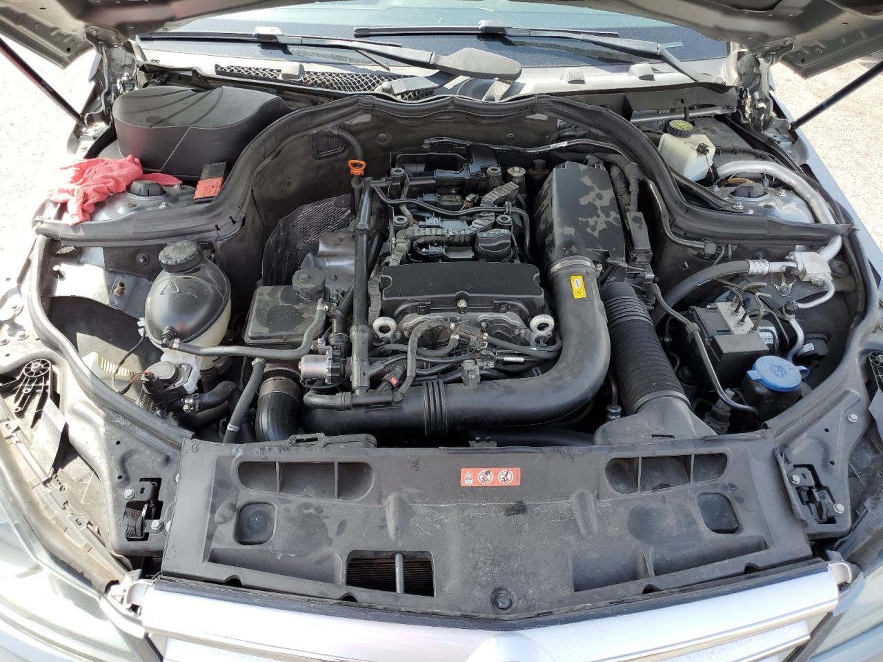 2013 Mercedes-benz C 250 Gray vin: WDDGF4HB2DR274222