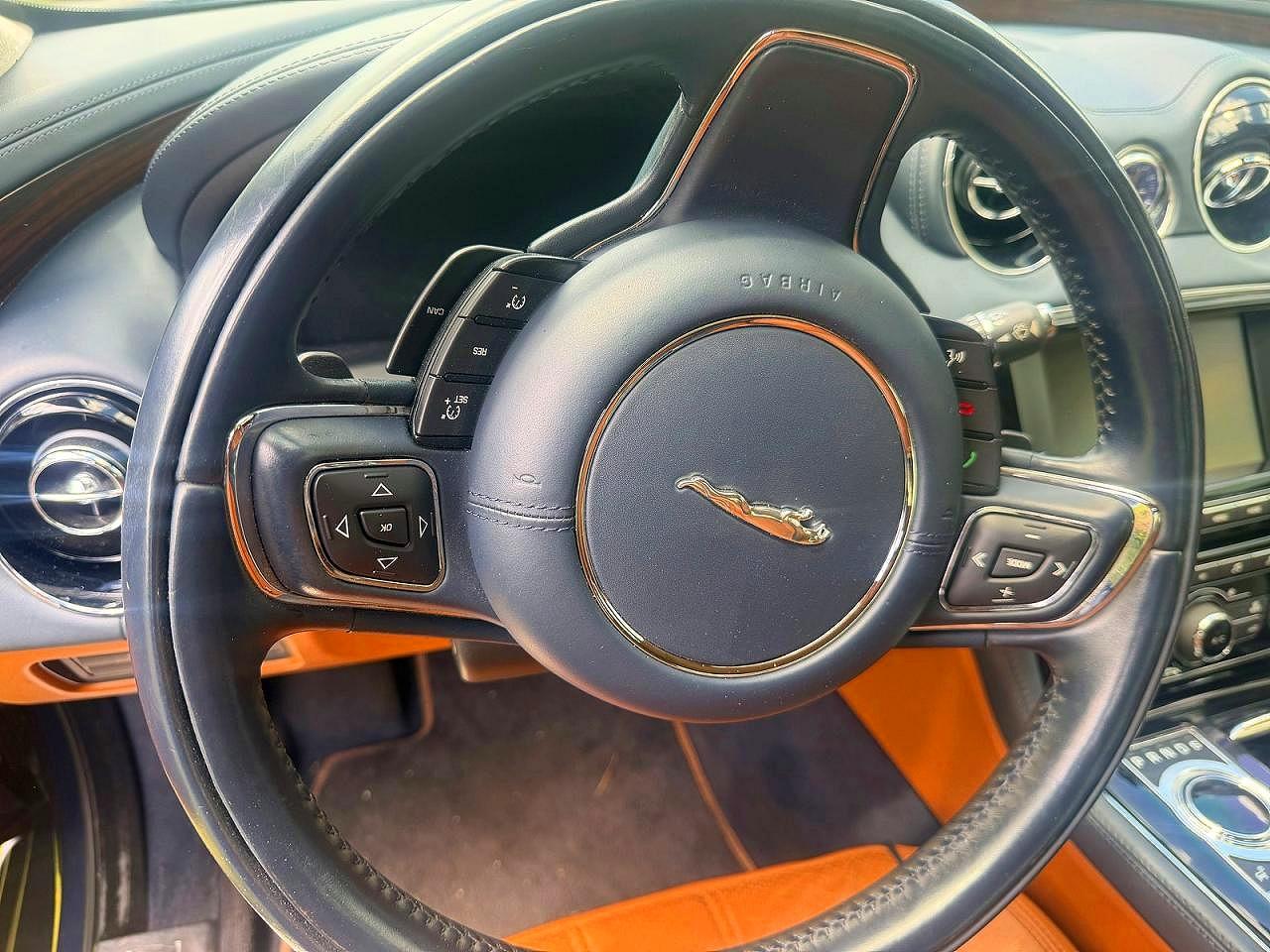 2013 Jaguar Xj Blue vin: SAJWA1C73D8V44829