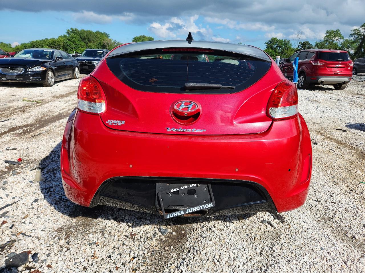 2013 Hyundai Veloster Base Red vin: KMHTC6AD4DU140040