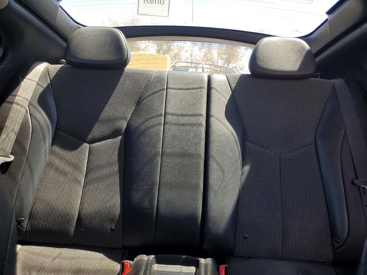 2013 Hyundai Veloster Base Black vin: KMHTC6AD1DU157247