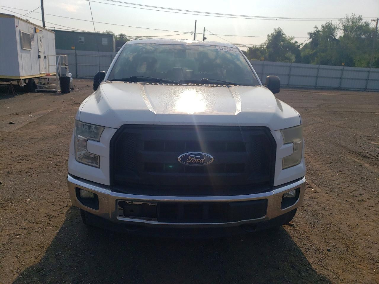 2015 Ford F150 Super Cab White vin: 1FTEX1EPXFFC01665