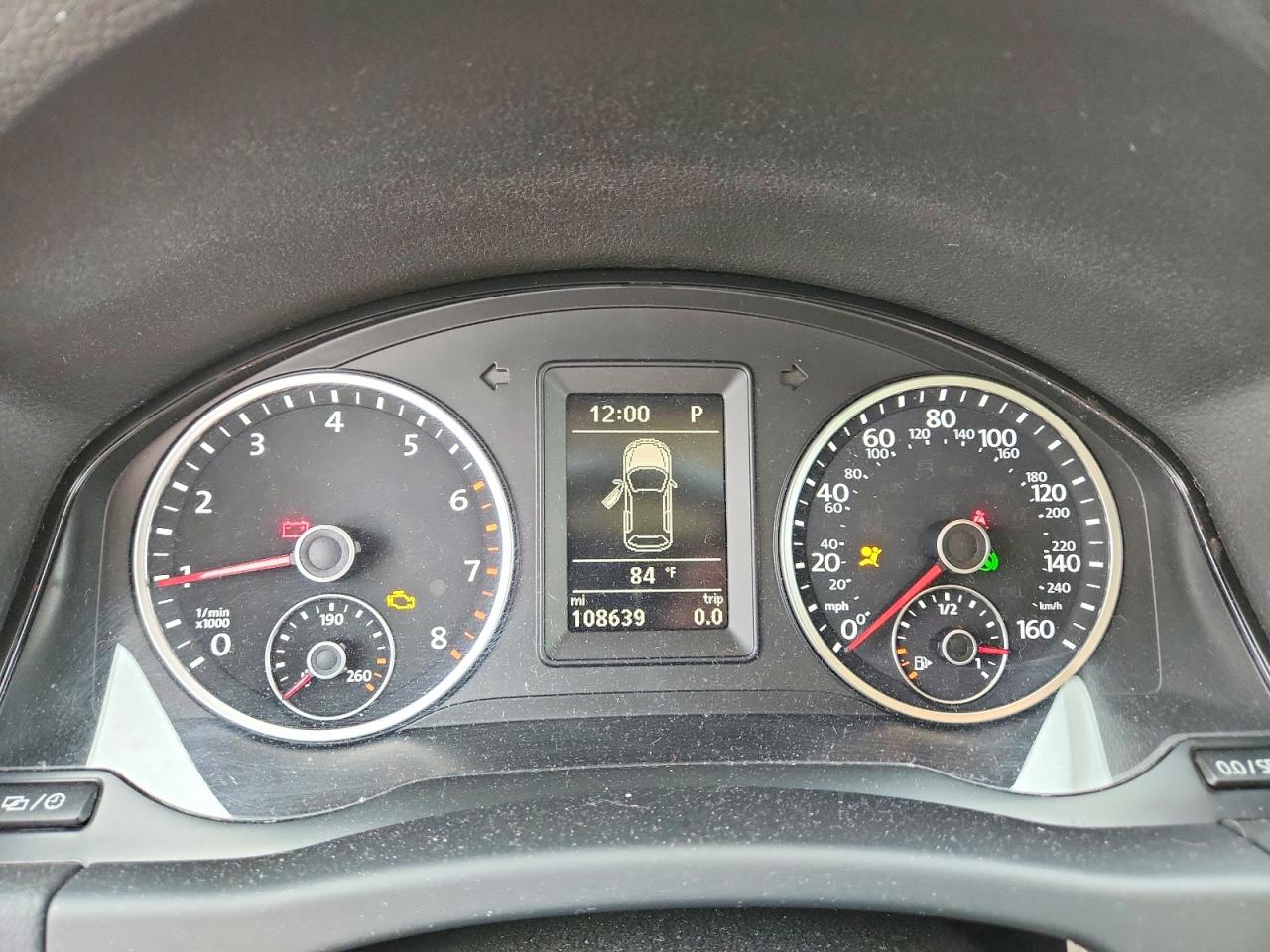 2015 Volkswagen Tiguan S Red vin: WVGBV7AX4FW098949