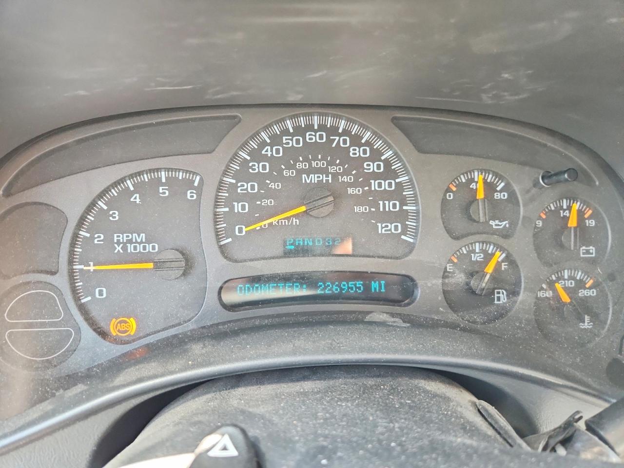 2004 Chevrolet Tahoe K1500 Black vin: 1GNEK13Z44R133160