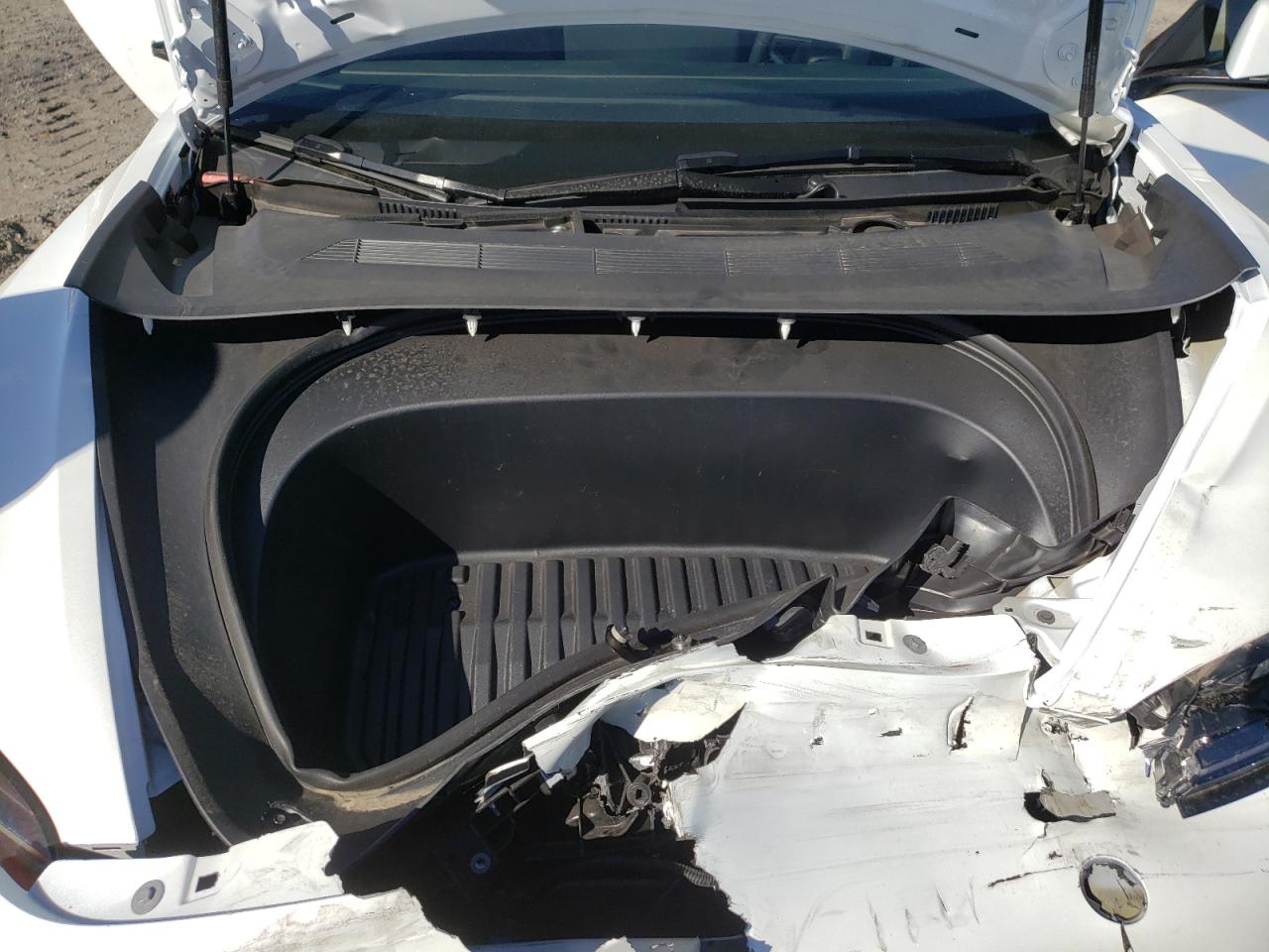 2025 Tesla Model 3 Белый vin: 5YJ3E1ET7SF030382