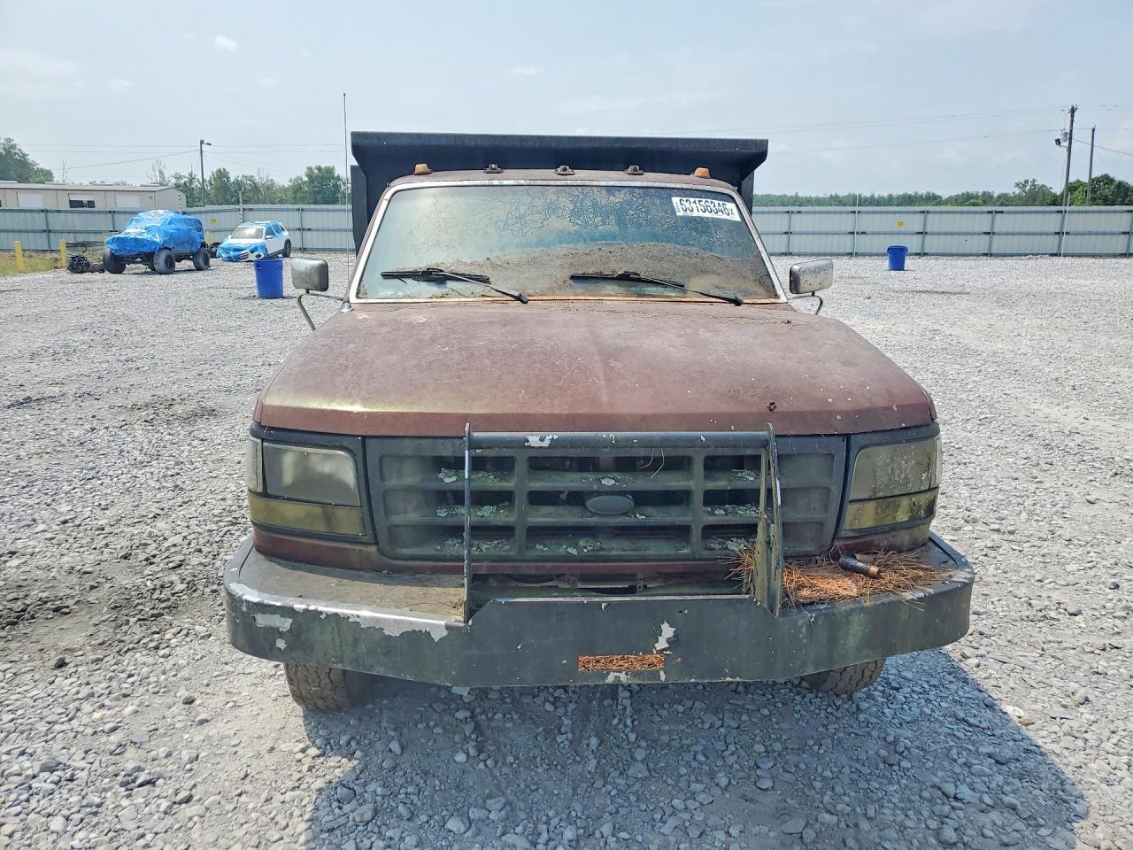 1988 Ford F350 Red vin: 1FTDF15Y8JNA95075