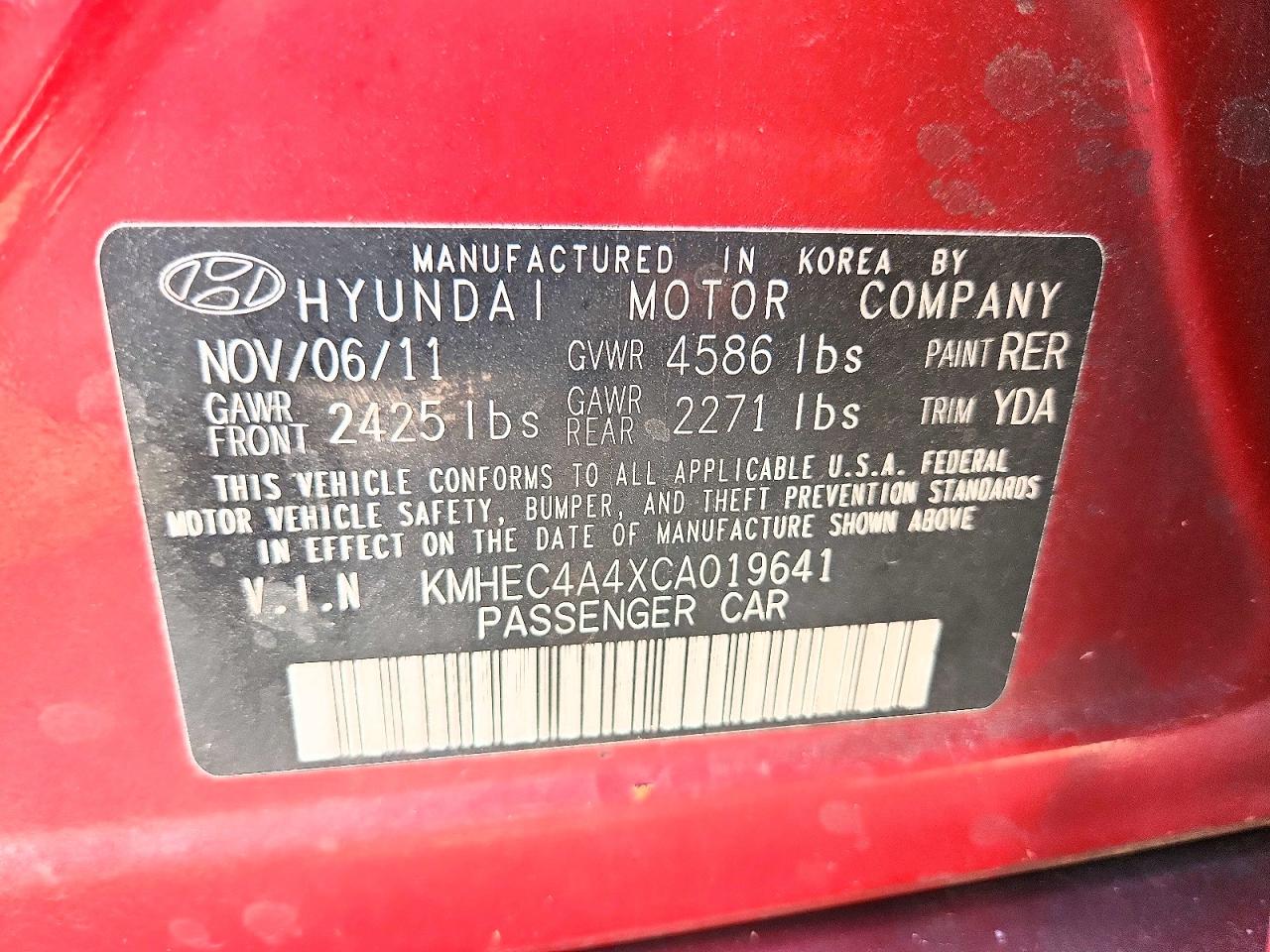 2012 Hyundai Sonata Hybrid Red vin: KMHEC4A4XCA019641
