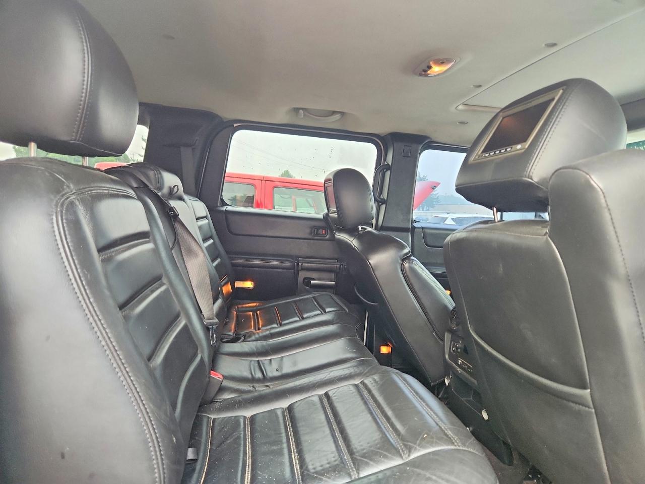 2007 Hummer H2 White vin: 5GRGN23U37H108939