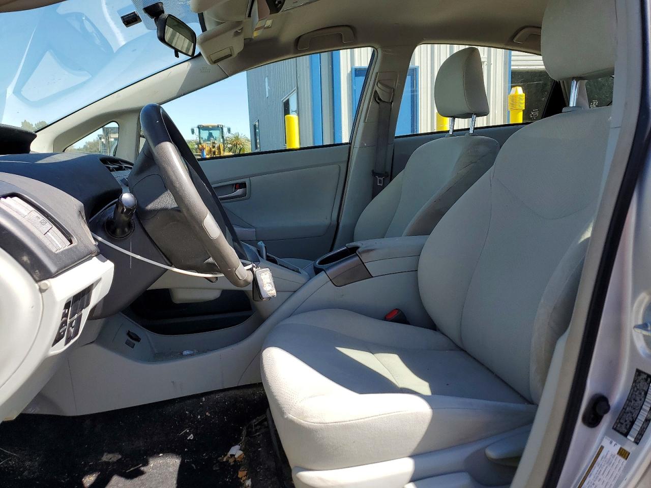2015 Toyota Prius Three Silver vin: JTDKN3DU7F0433817