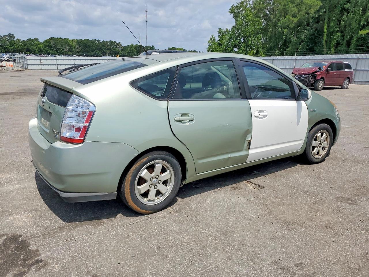 2007 Toyota Prius Base Green vin: JTDKB20U577622662