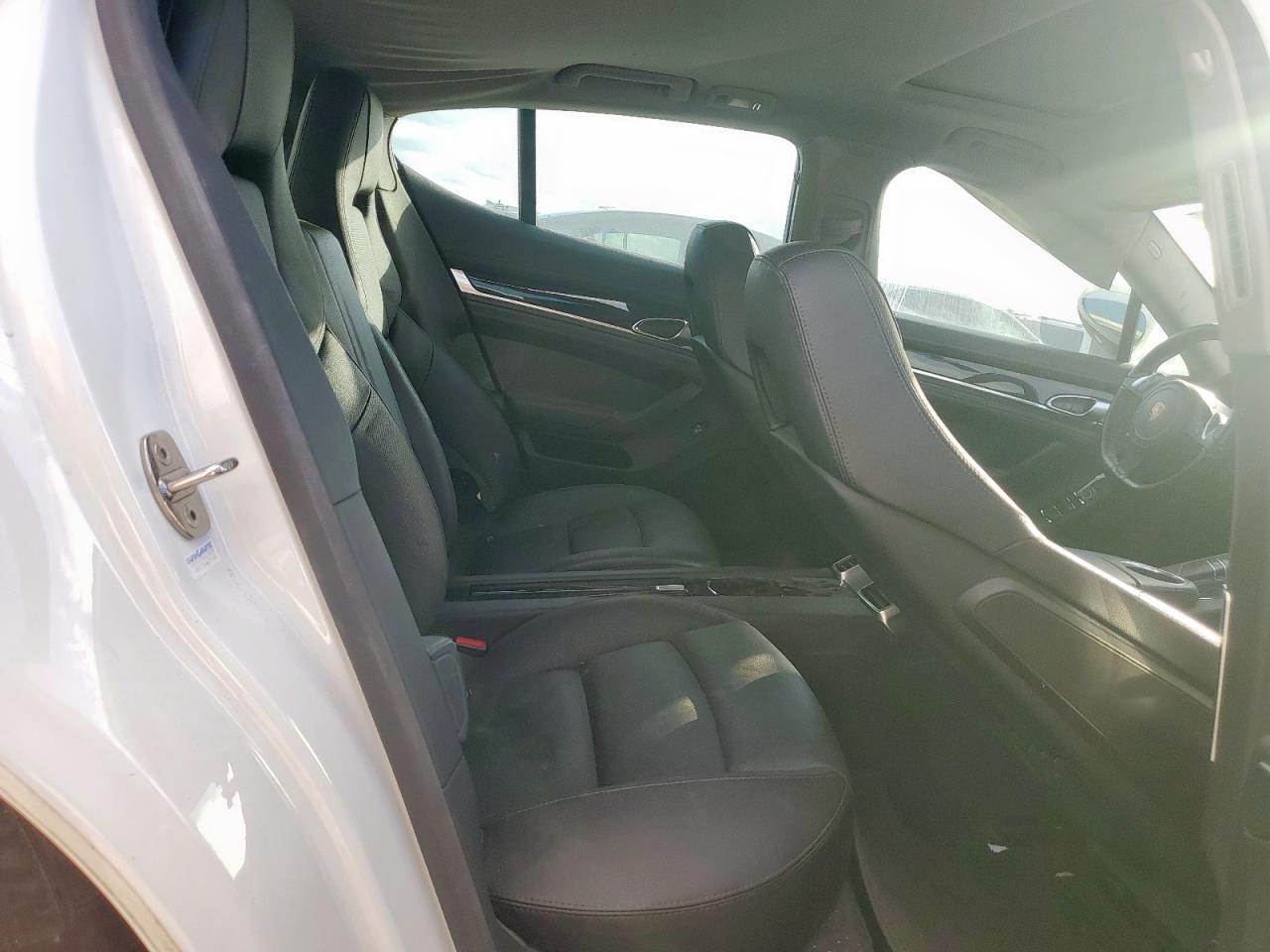 2014 Porsche Panamera S Hybrid White vin: WP0AD2A70EL044747