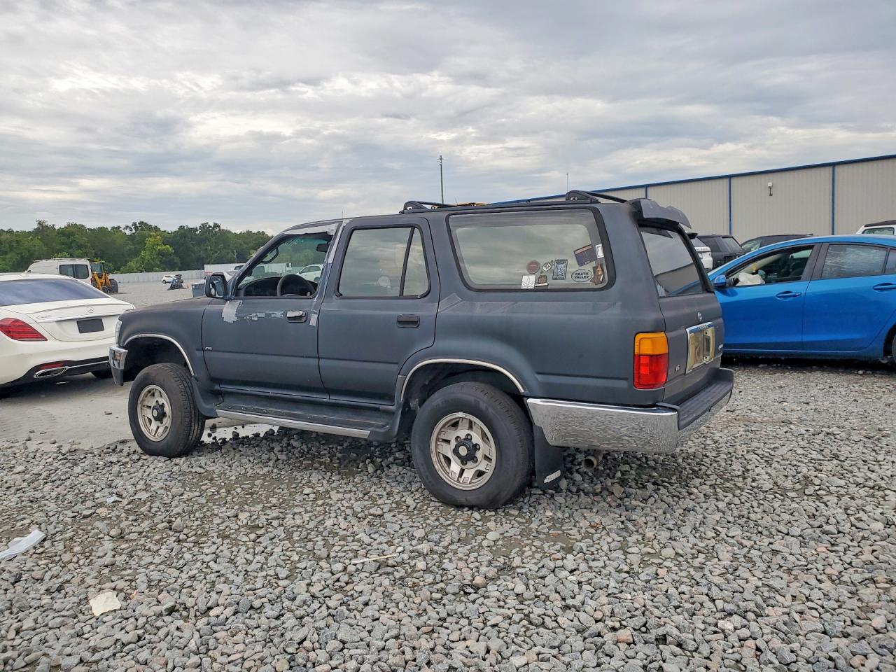 1995 Toyota 4runner Sr5 V6 Green vin: JT3VN39W6S8071552