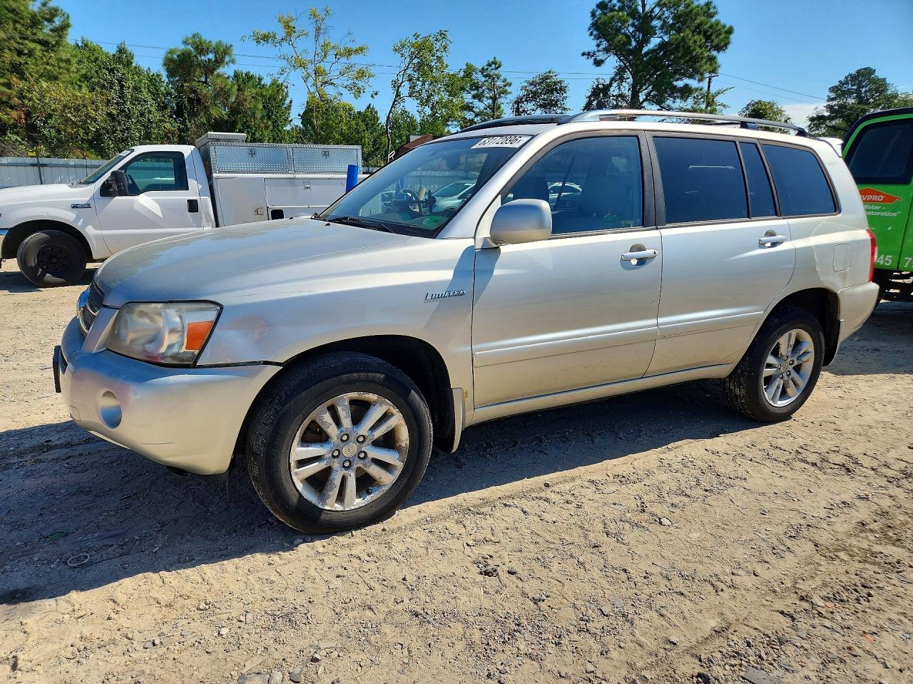 2006 Toyota Highlander Hybrid Silver vin: JTEEW21A060005453