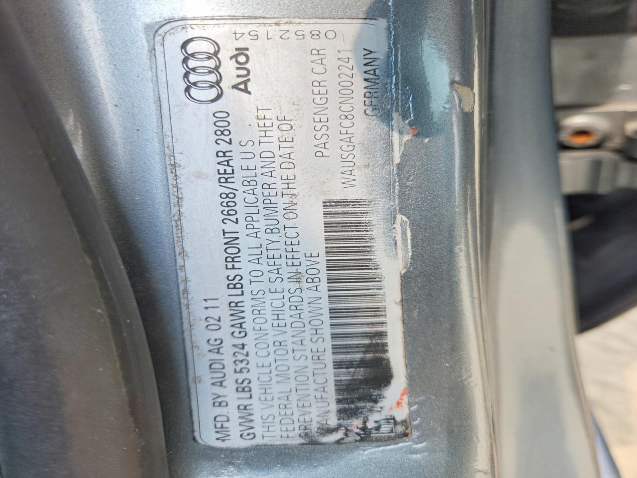 2012 Audi A7 Prestige Silver vin: WAUSGAFC8CN002241