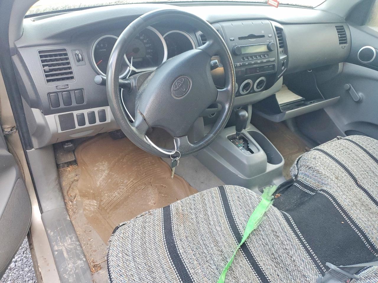 2006 Toyota Tacoma Base Tan vin: 5TENX22N96Z173661