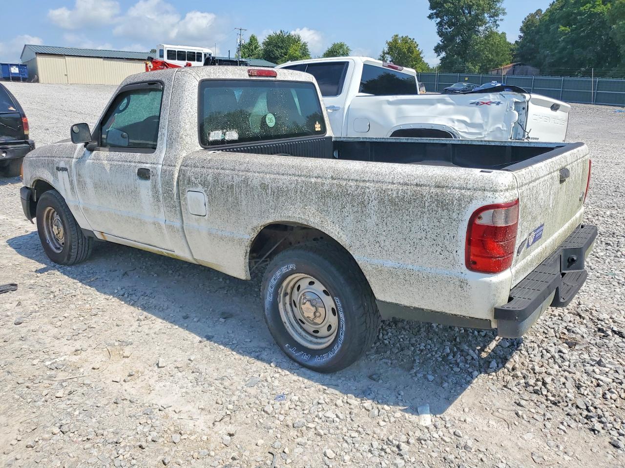 2005 Ford Ranger White vin: 1FTYR10D55PA93825