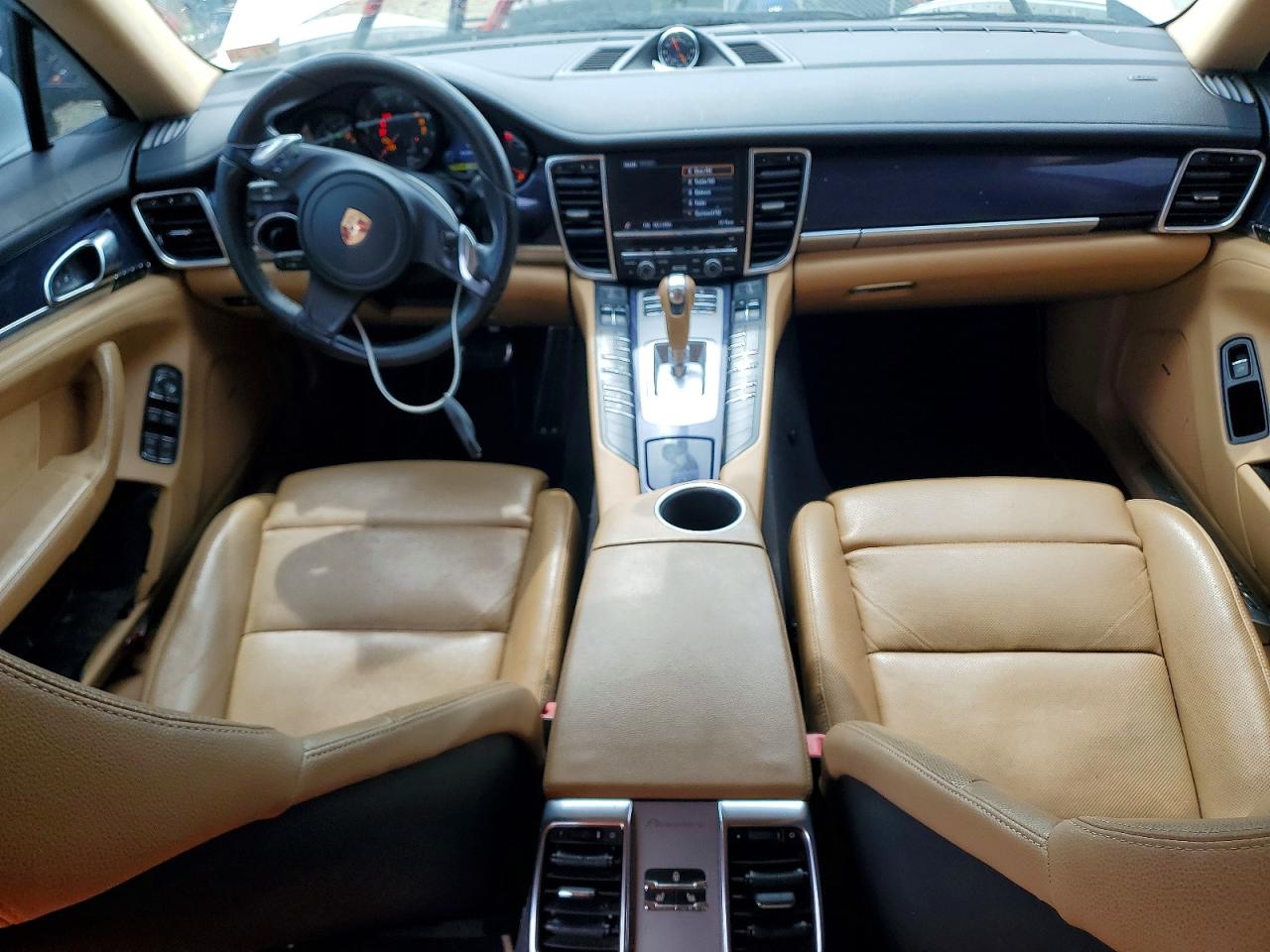 2013 Porsche Panamera 2 Белый vin: WP0AA2A78DL016816
