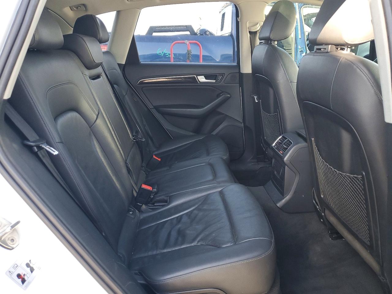2014 Audi Q5 Premium White vin: WA1CFAFP2EA041392