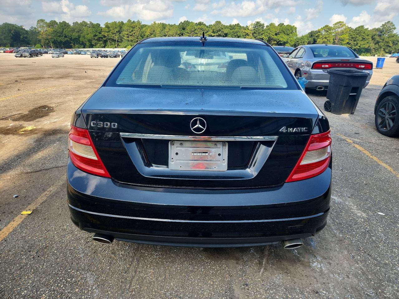 2011 Mercedes-benz C 300 4matic Black vin: WDDGF8BB2BR156152