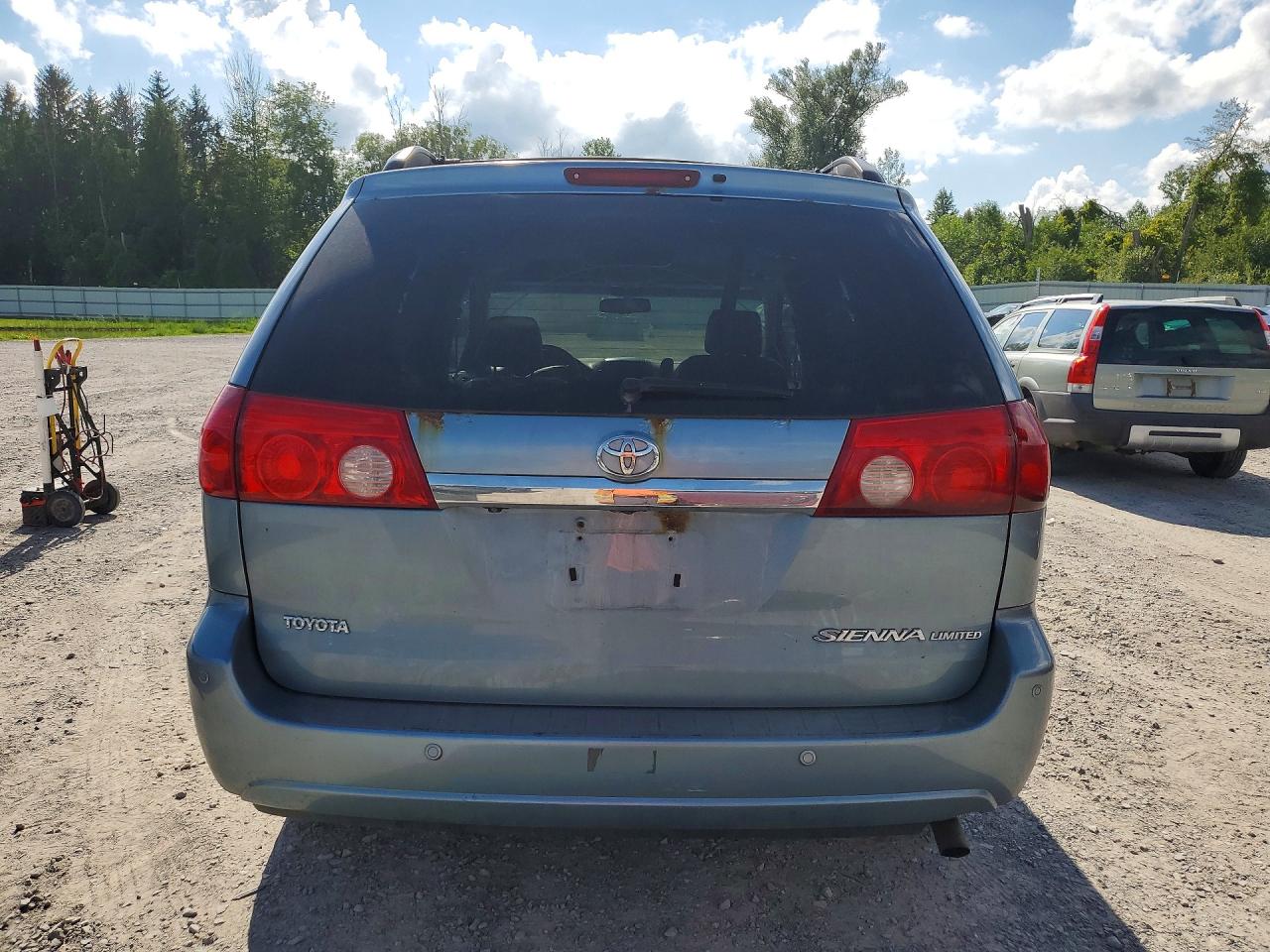 2007 Toyota Sienna Xle 7-passenger Blue vin: 5TDZK22C77S009757