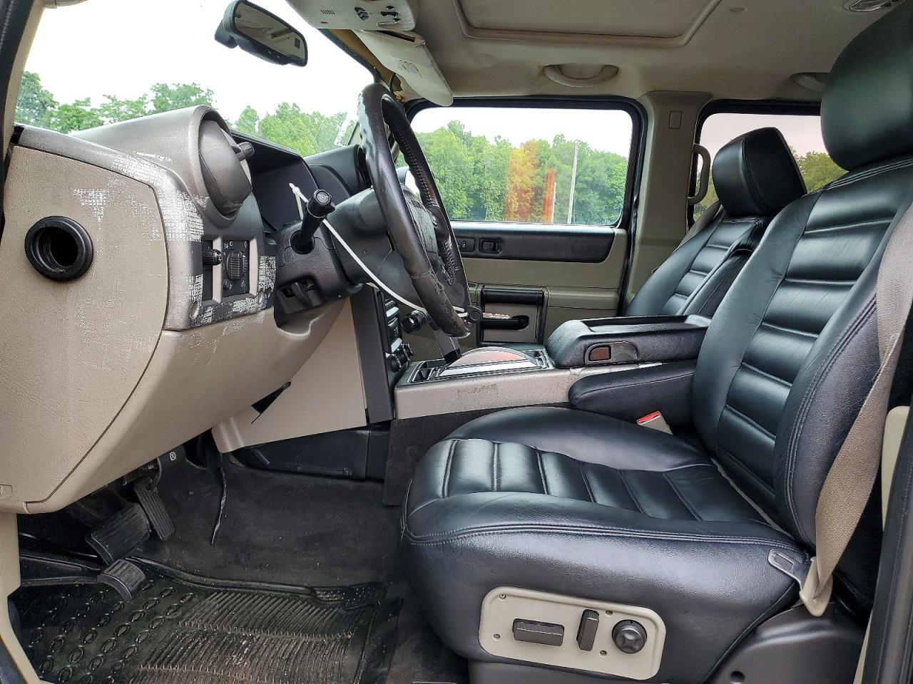2003 Hummer H2 Black vin: 5GRGN23U83H118537