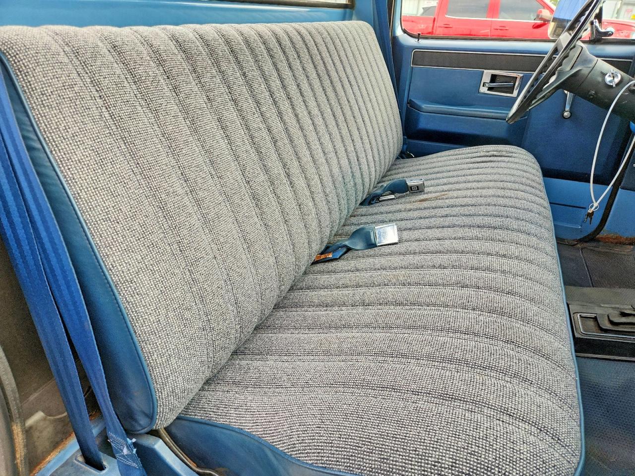 1986 Chevrolet K10 Бирюзовый vin: 1GCEK14H4GJ183929
