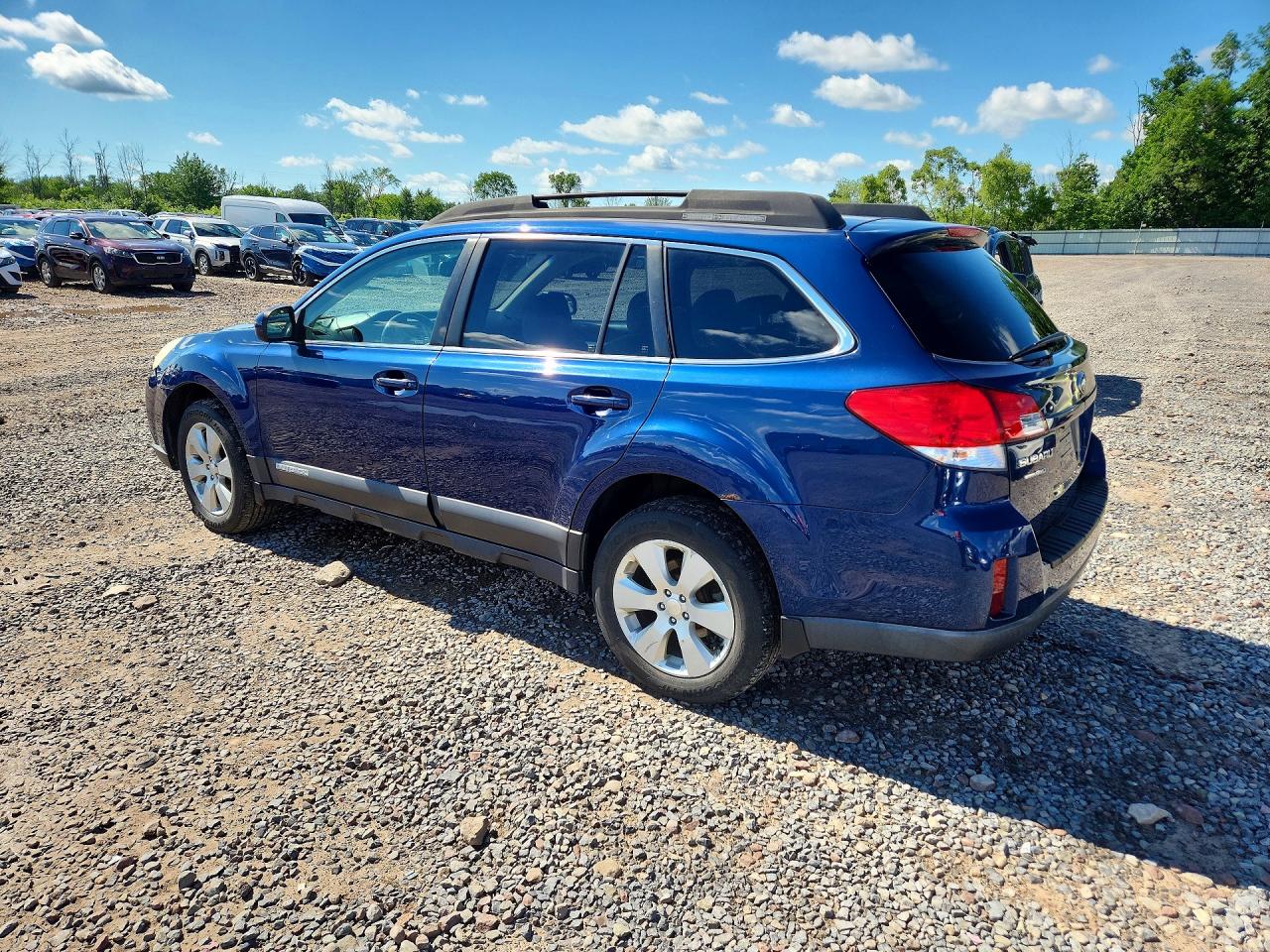 2011 Subaru Outback 2.5i Premium Blue vin: 4S4BRBGC4B3321921